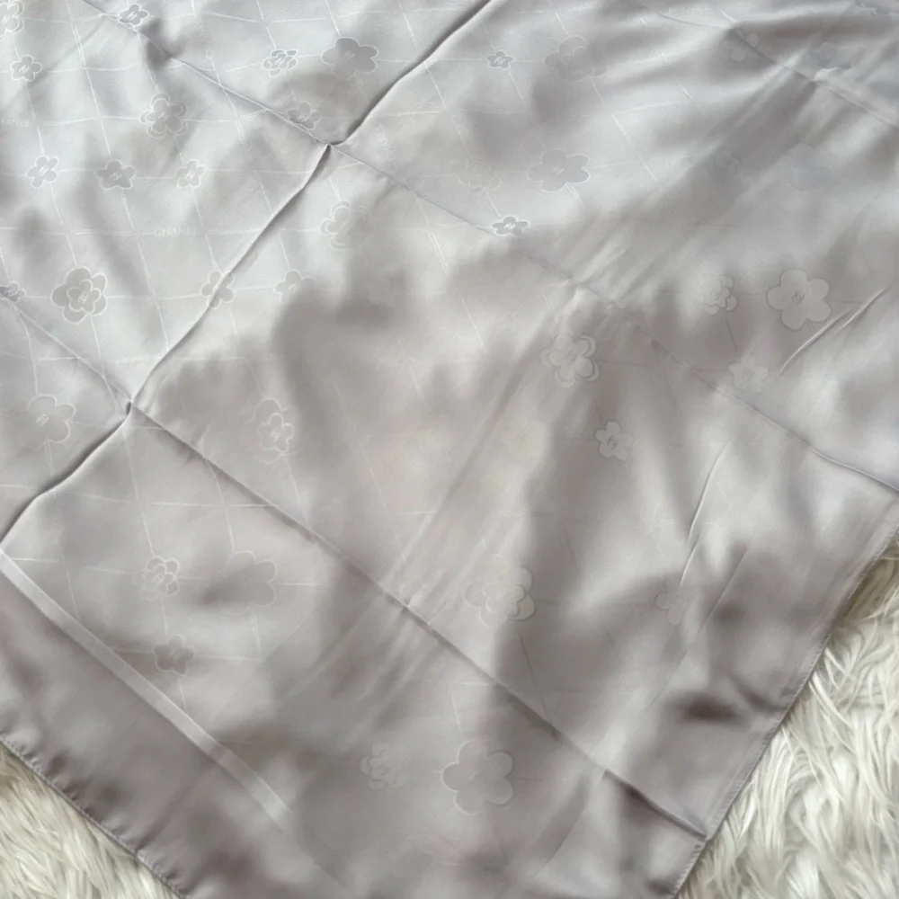 Chanel gray solid square classic scarf 35x35 ‼️LAST ONE LEFT